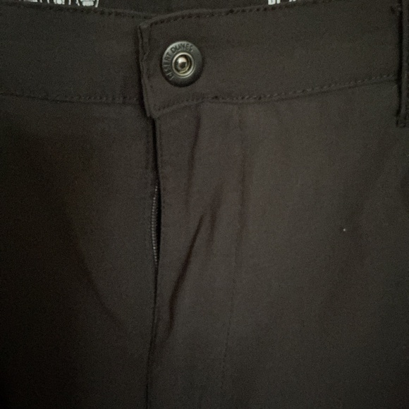 Men’s shorts - Picture 2 of 3